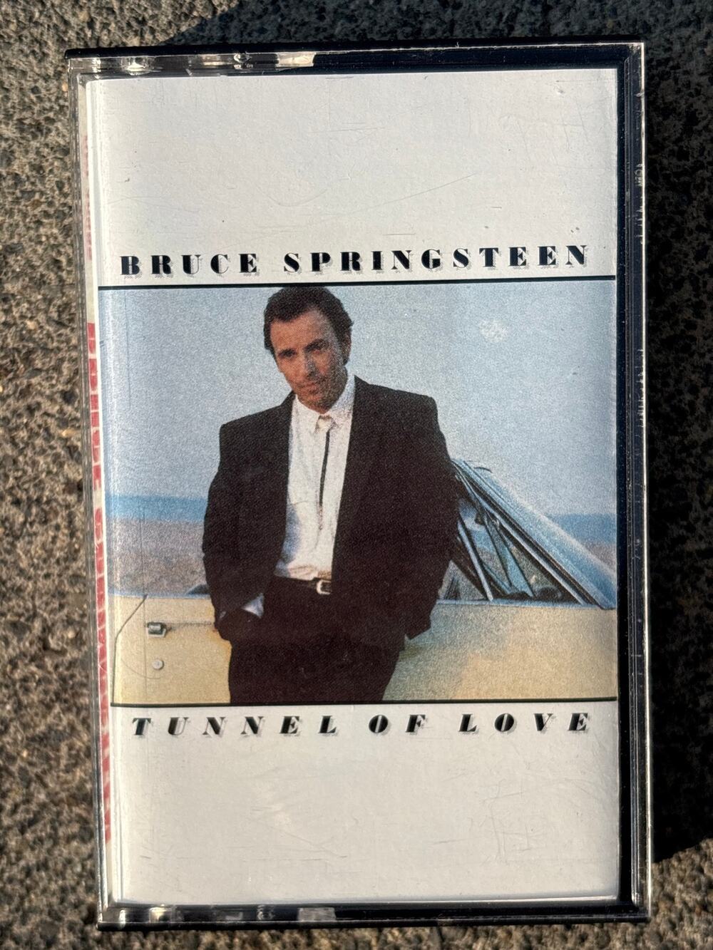 BRUCE SPRINGSTEEN Tunnel Of Love CT40999 grey Cassette Tape CBS